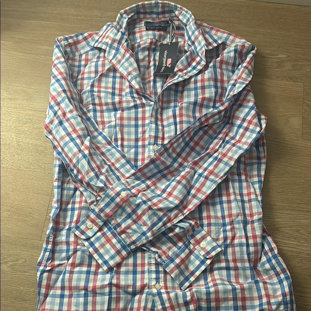 Vineyard Vines Button Down shirt